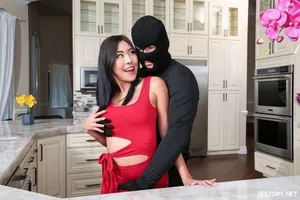 Nhờ thằng bạn thân thử lòng chung thủy của cô vợ và cái kết xem clip quay tay